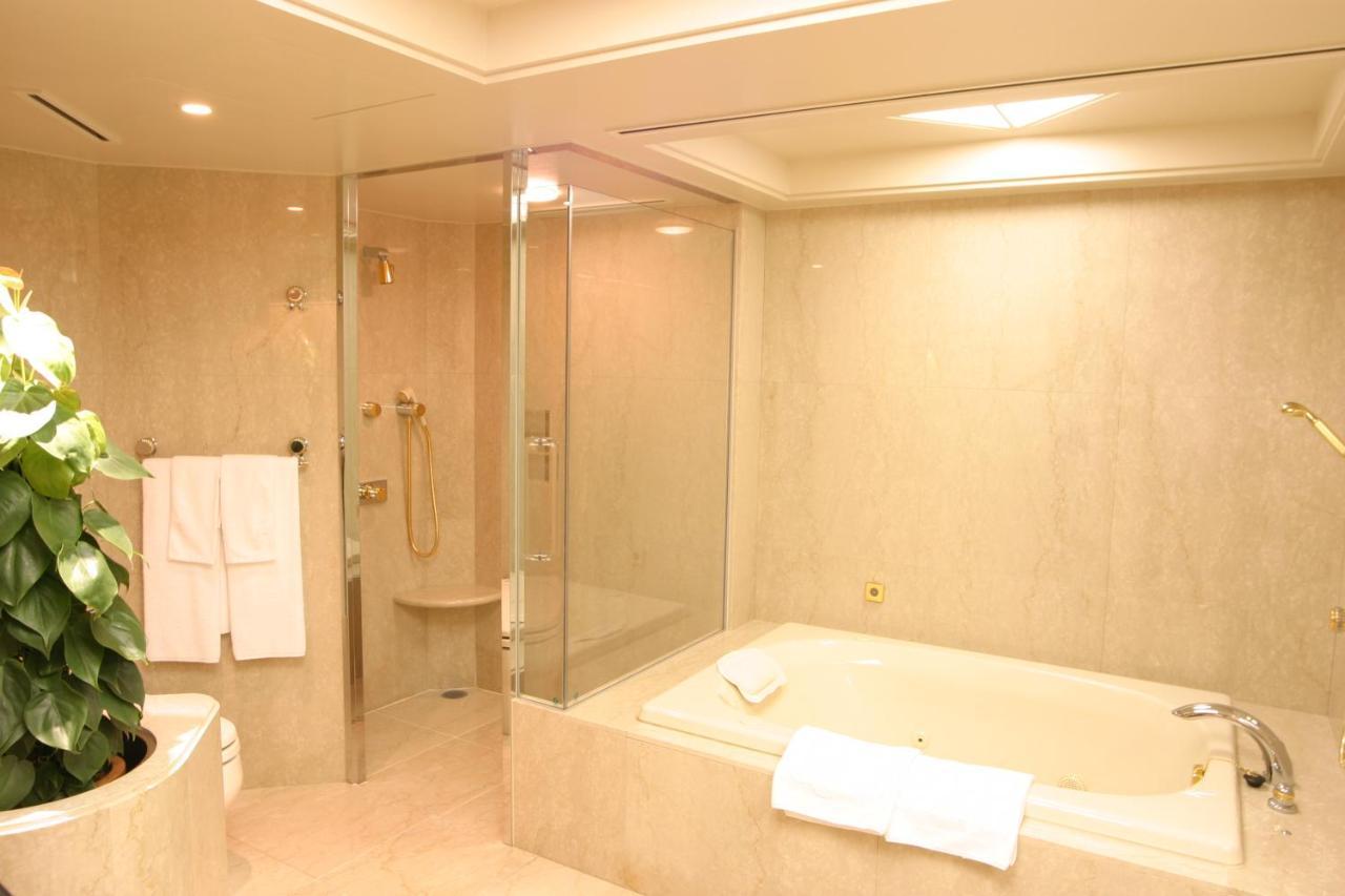 โรงแรมนิว โอตานิ มากุฮาริ โรงแรม